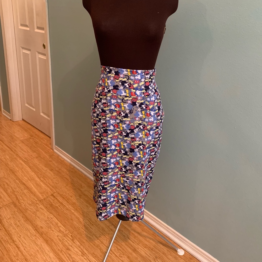 Lularoe Cassie Disney Mickey print 2XL EUC